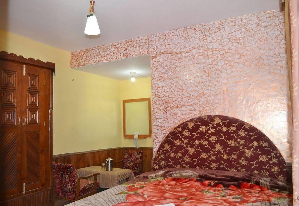 Hotel Chetna Manali  Bagian luar foto