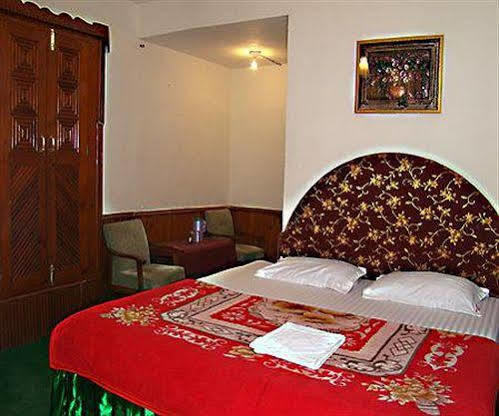 Hotel Chetna Manali  Bagian luar foto