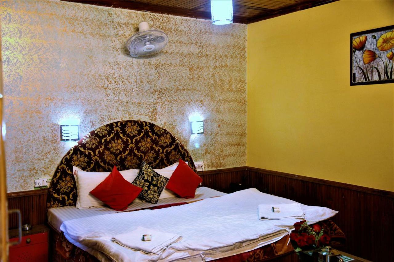 Hotel Chetna Manali  Bagian luar foto