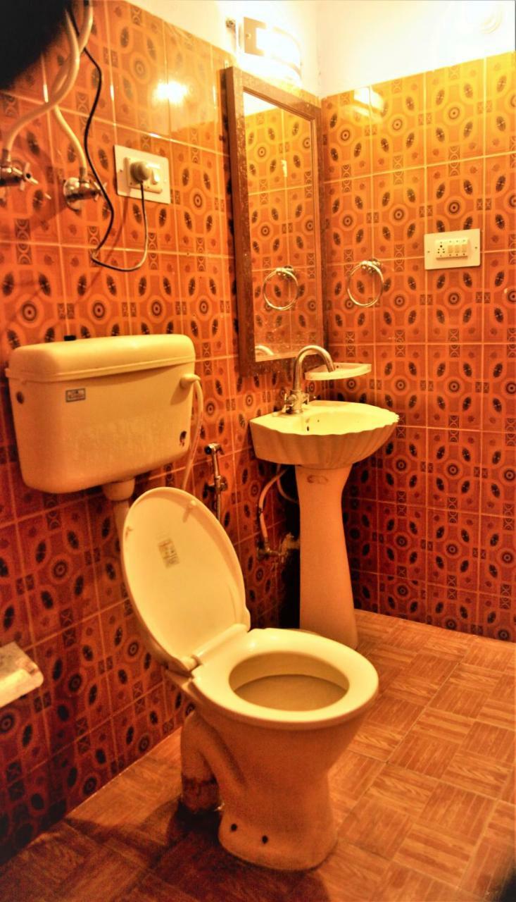 Hotel Chetna Manali  Bagian luar foto